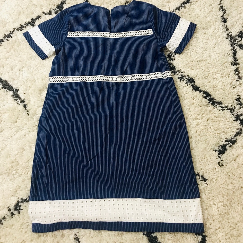 Dress - Picture 8 of 8